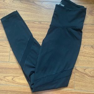 Old Navy High Waisted Mesh Leggings